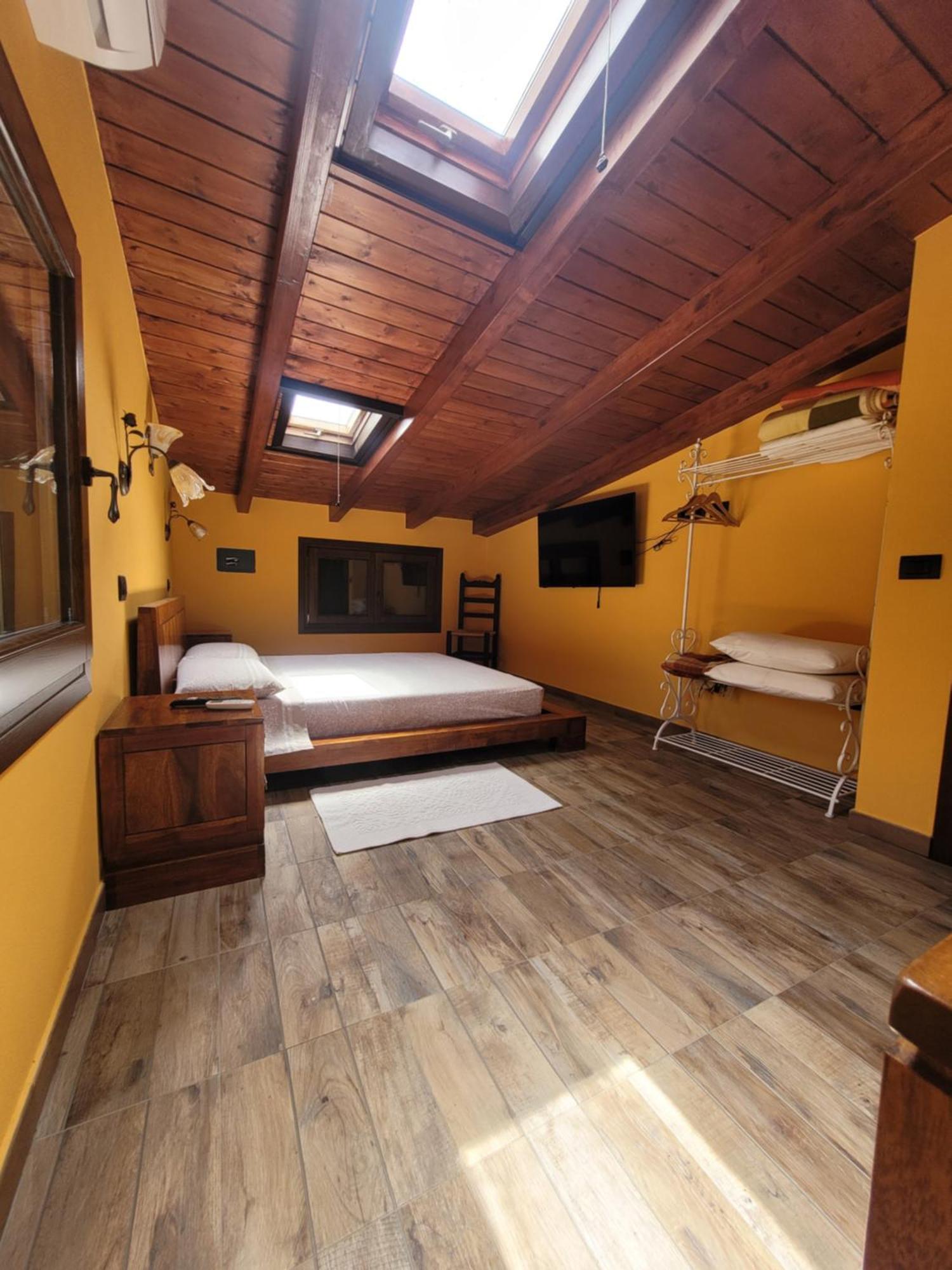 Rifugio Della Pace Piano Terra E Primo Piano Villa Sant Isidoro  Exterior photo